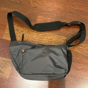 Manfrotto Camera Shoulder Bag with Removable Insert